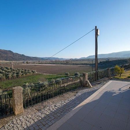 ヴィーラ・フロール Quinta Sta Luzia Carrascalヴィラ エクステリア 写真