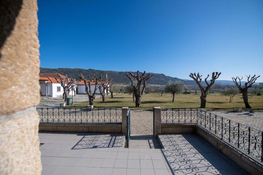 ヴィーラ・フロール Quinta Sta Luzia Carrascalヴィラ エクステリア 写真