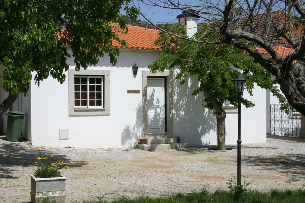 ヴィーラ・フロール Quinta Sta Luzia Carrascalヴィラ エクステリア 写真